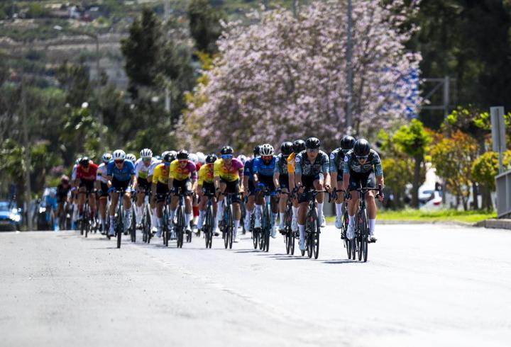 Pedallar Mersin’in tarihi dokusu içinde dönüyor
