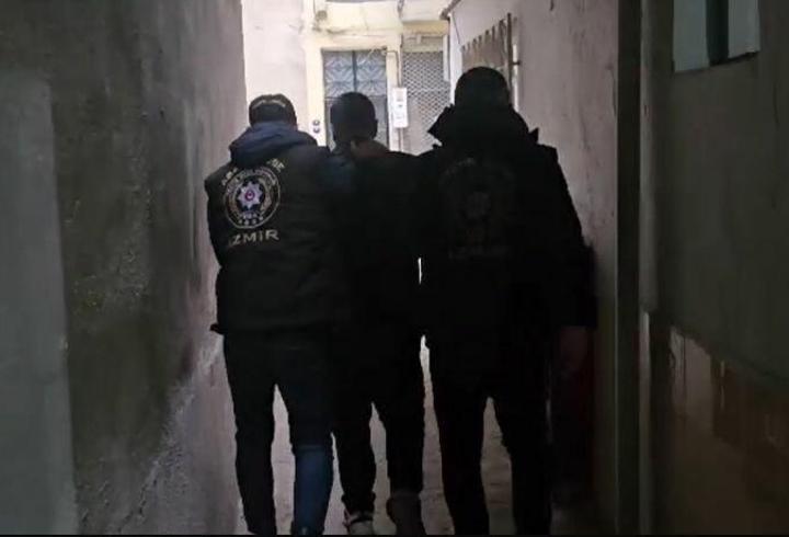 İzmir'de çeşitli suçlardan aranan 143 kişi yakalandı