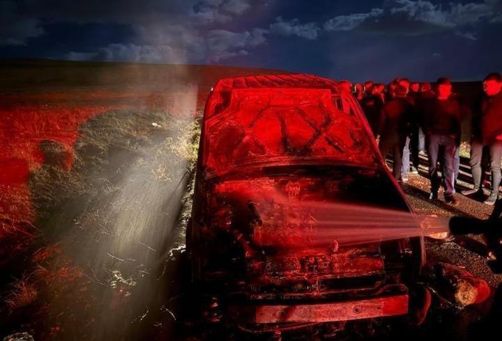 Şırnak’ta hafif ticari araç alev alev yandı