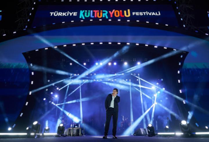 Adana'da Bayhan fırtınası esti