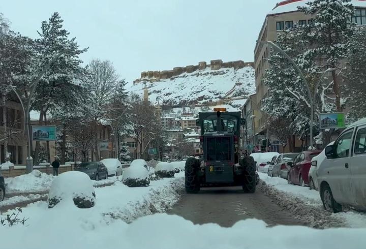 Bayburt’ta kar mesaisi 