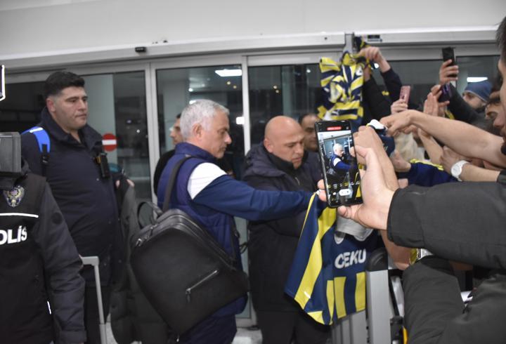 Fenerbahçe'ye Sivas'ta coşkulu karşılama
