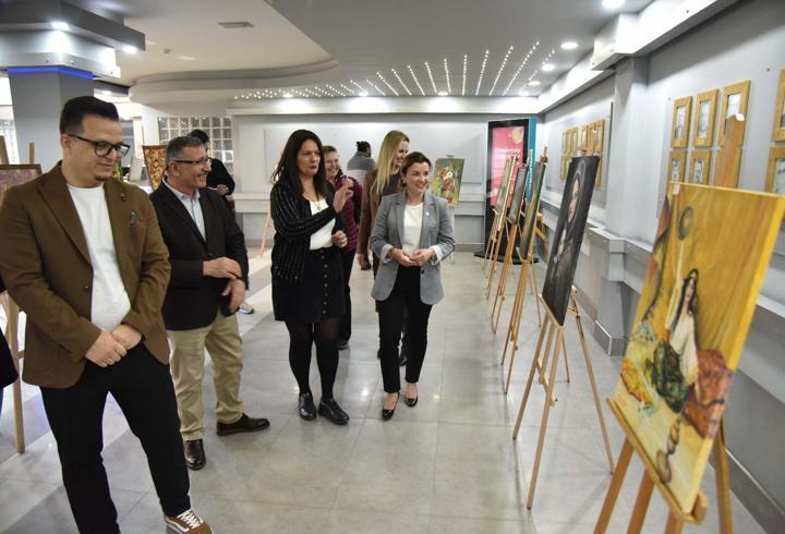 Manisa'da iki öğretmenden 'Hayat ve Doğa' sergisi