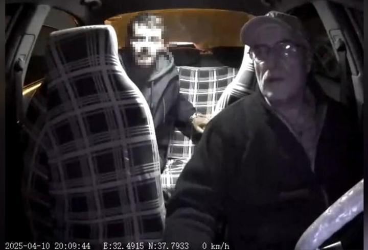 Taksici, tabancalı gaspçıyı biber gazıyla uzaklaştırdı