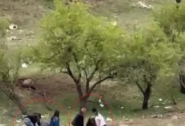 Elazığ’da genç kızların kavgası kamerada