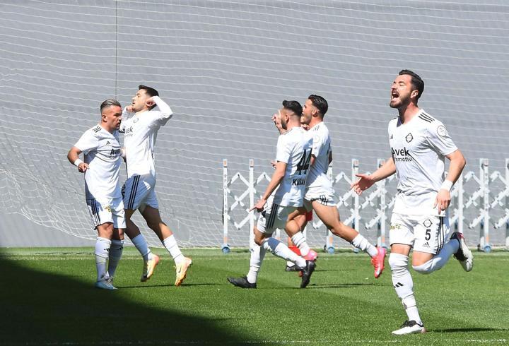 Altay evinde umut arıyor