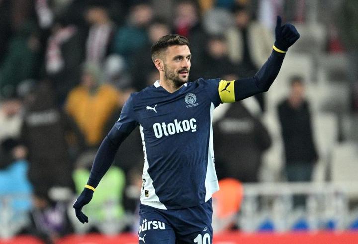Dusan Tadic eski pozisyonuna dönünce yıldızlaştı