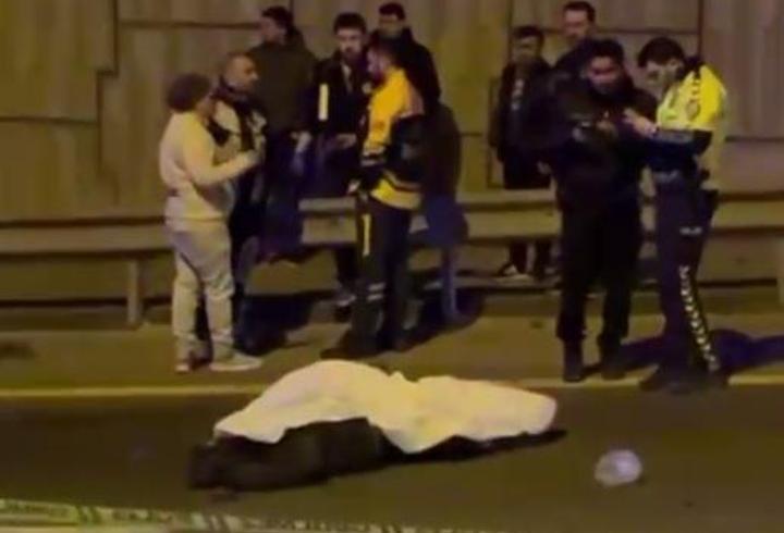 Motosiklet bariyerlere çarpıp, devrildi: 1 ölü, 1 yaralı