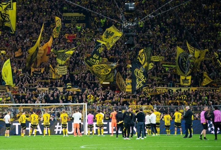 Dortmund zorladı, Barcelona turu bırakmadı! Sarı-duvar şov yaptı...