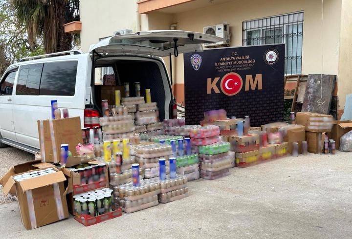 Antalya'da Kaçakçılık Operasyonları