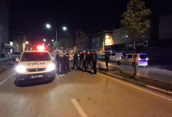 Kimlik sorgusunda mahalle bekçisini bıçakladılar