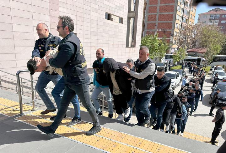 Eskişehir'de Sahte Çağrı Merkezi Operasyonu