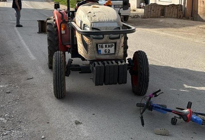 Traktörün çarptığı bisikletli çocuk yaralandı