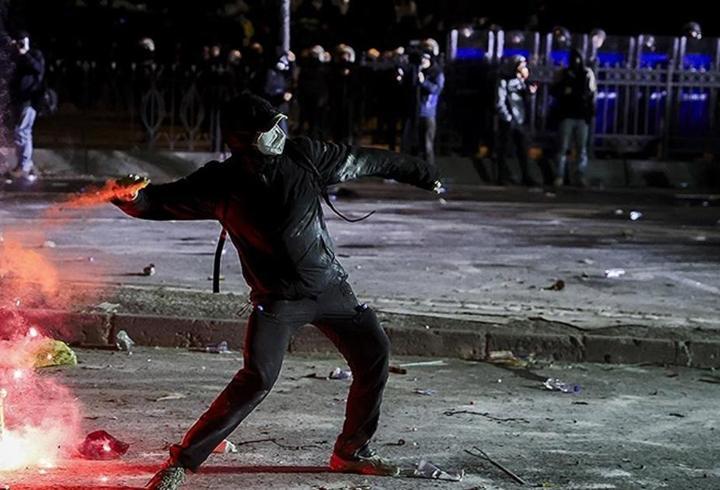 İstanbul'da gösterilere katılan 99 sanığın davası görüldü