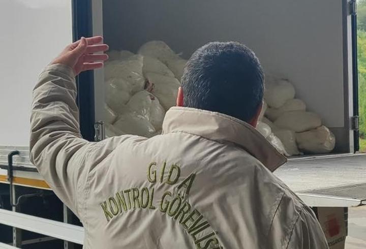 Süt işletmesinde ele geçirildi: 23 ton ürün imha edildi