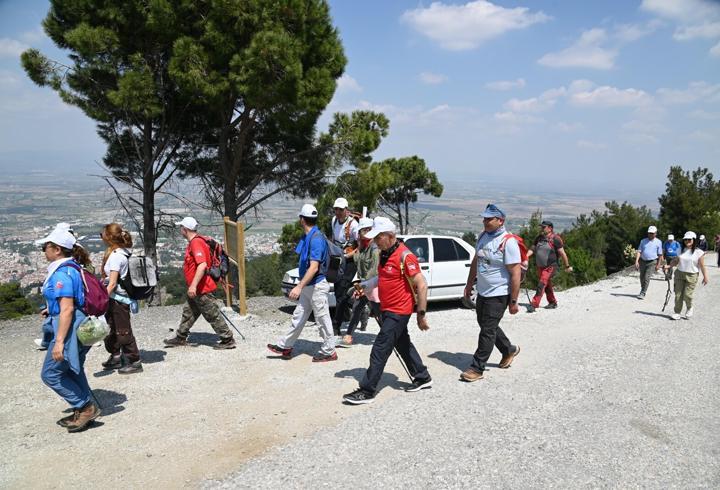 Manisa'da Doğa Yürüyüşü Heyecanı