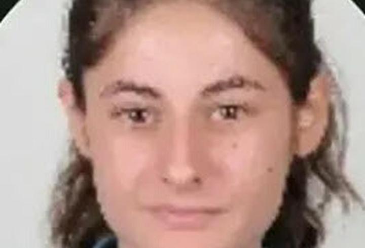 Devrilen traktördeki Aylin hayatını kaybetti