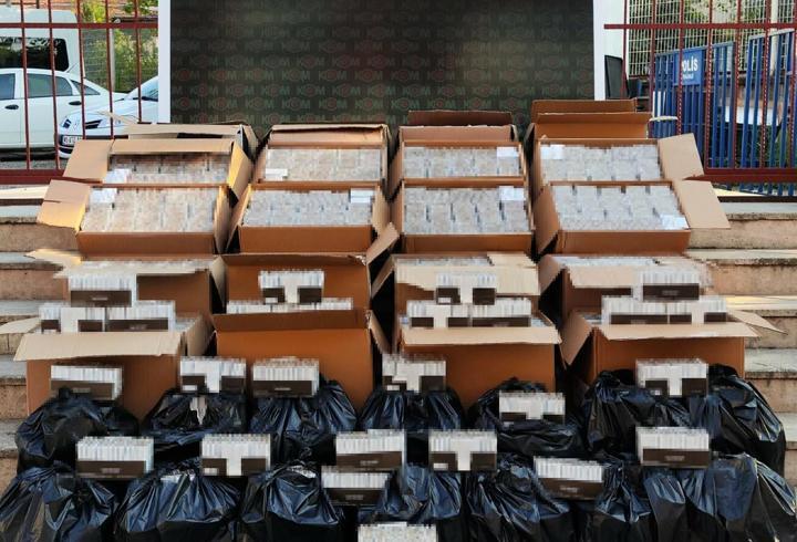 Durdurulan otomobilde 229 bin makaron ele geçirildi