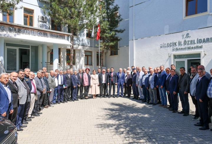 Bilecik Valisi Aygöl muhtarlarla bir araya geldi
