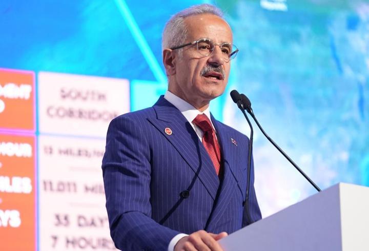 Bakan Uraloğlu duyurdu! Ulaşımda net sıfır emisyonun yol haritası Ankara'da çizilecek