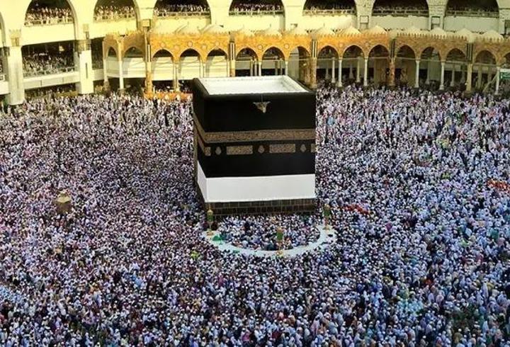 Suudi Arabistan'dan Mekke'ye girişlerde yeni kısıtlama