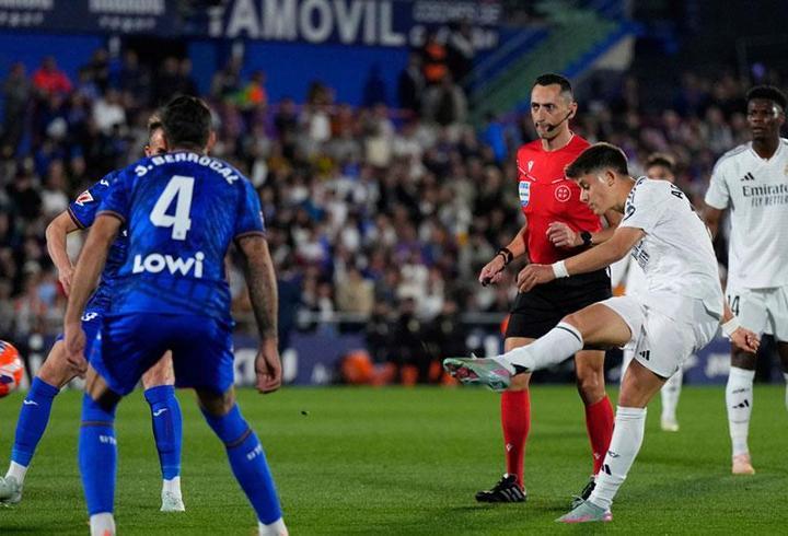 Arda Güler'den harika gol! Real Madrid'i ipten aldı