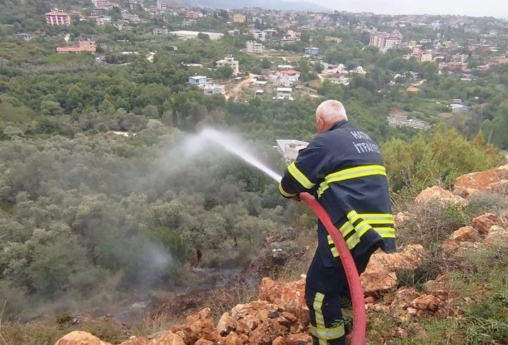 Hatay’da 2 dönüm zeytinlik yandı 
