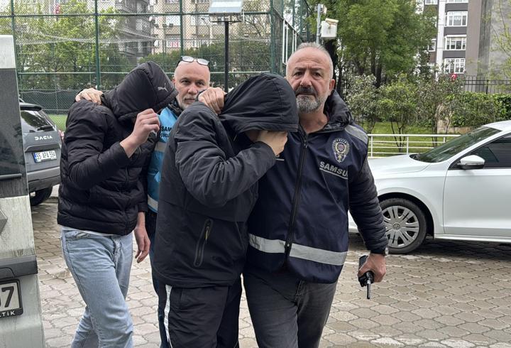 Öğretmeni darbeden 2 şüpheli adliyede