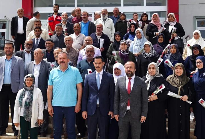 Gaziantep'te hacı adayları uğurlandı