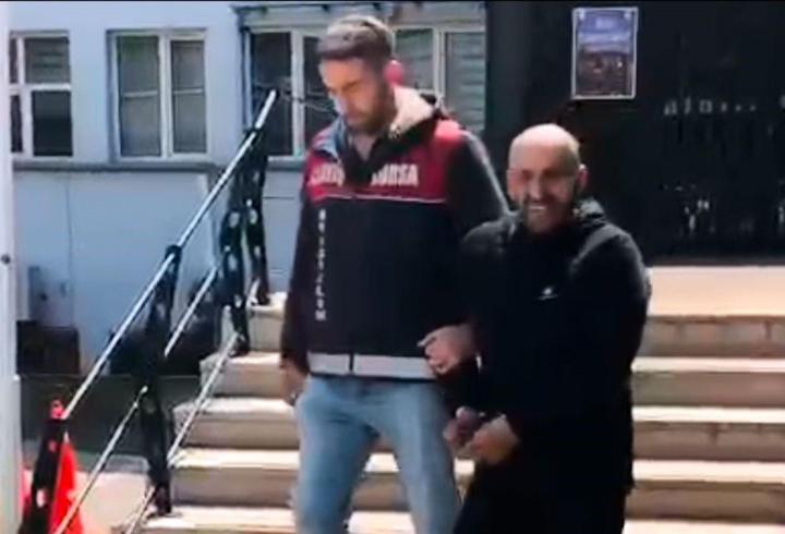 Soymak için girdiği evde telefonunu düşürdü