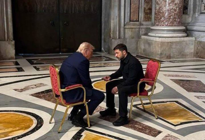 Zelenskiy: Trump ile koşulsuz ateşkesi görüştük