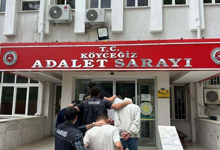 Muğla’da, 3,5 kilo esrar ele geçirildi: 4 gözaltı
