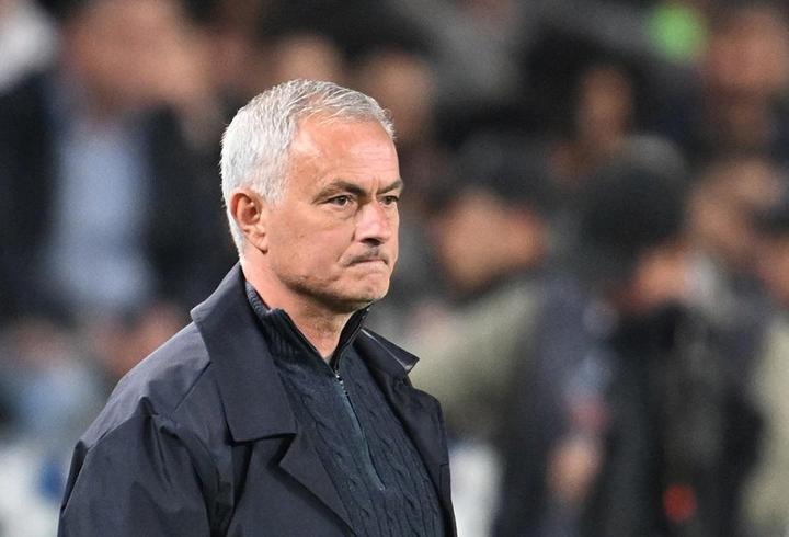 Jose Mourinho: Ben taraftarın düşüncesi ile düşünemem