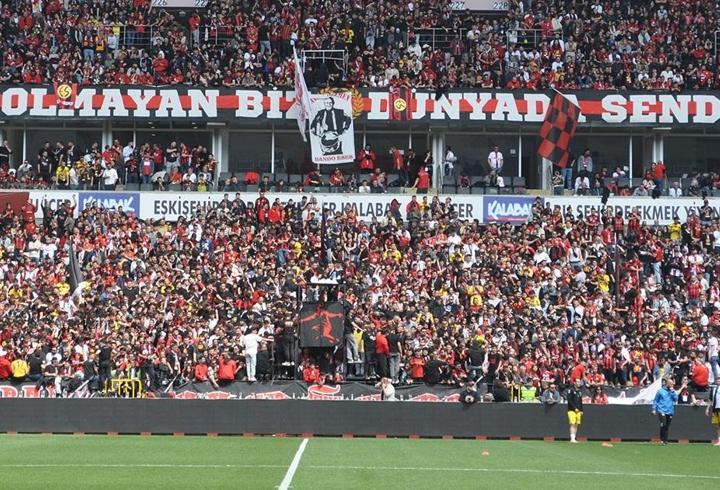 Eskişehirspor taraftarı rekoru yine kırdı