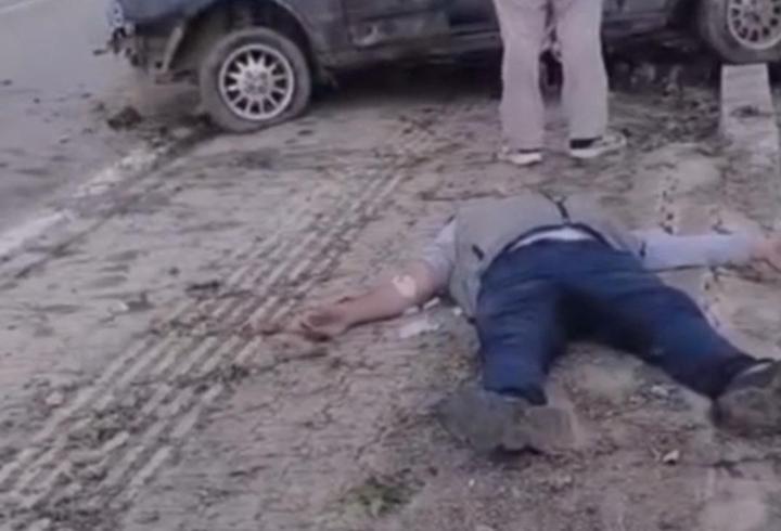 Hatay'da kaldırıma çıkan otomobildeki 4 kişi yaralandı