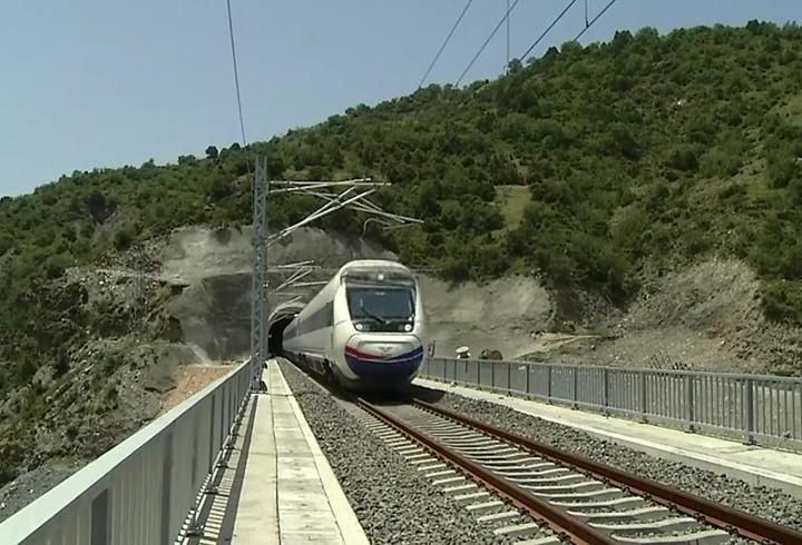 Ankara-Sivas YHT Hattı 2 senede 1 milyon 660 bin yolcuya hizmet verdi