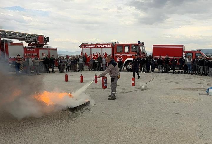 Belediye Personeline Yangın Eğitimi