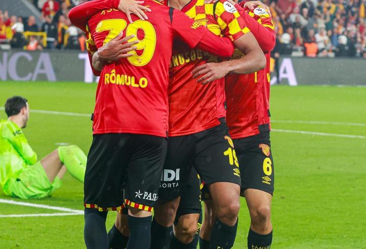 Göztepe hayata döndü
