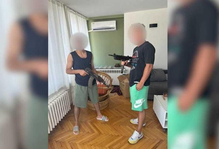 Sosyal medyada silahlı paylaşıma 3 tutuklama