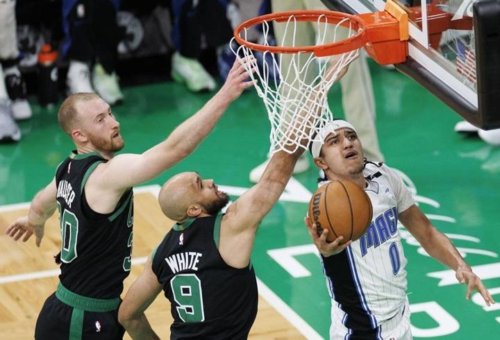 NBA'de Boston Celtics ve Indiana Pacers, konferans yarı finaline yükseldi