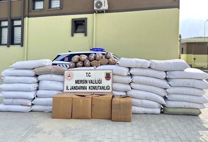 Jandarmadan kaçak tütün operasyonu: 3 gözaltı 