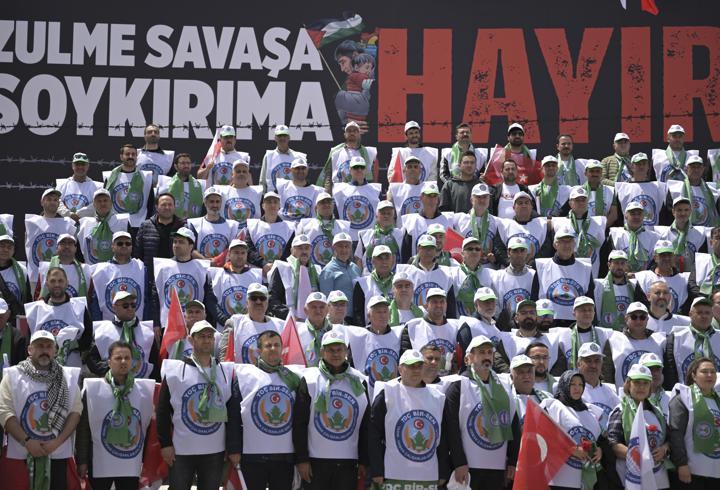 Memur-Sen, 1 Mayıs'ı Ankara Anıtpark'ta kutladı