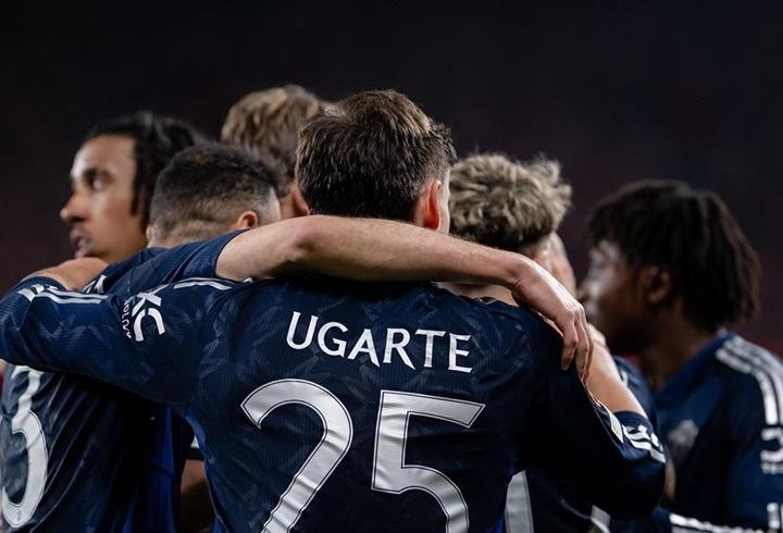 Manchester United, final kapısını ardına kadar araladı