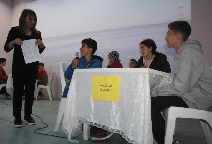 Çemişgezek'te ortaokullar arası bilgi yarışması yapıldı