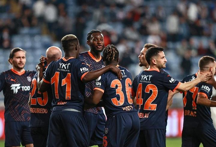 Başakşehir, Hatayspor’dan 3 puanı 4 golle aldı
