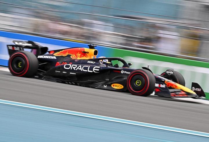 Max Verstappen, Miami Grand Prix'sine ilk sıradan başlayacak