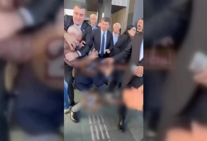 VİDEO | CHP Genel Başkanı Özgür Özel'e yumruklu saldırı