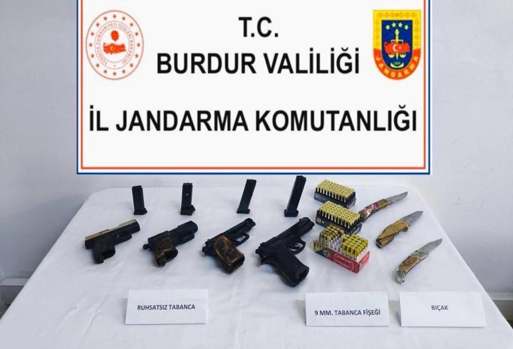 Jandarmanın nisan operasyonlarında 16 tutuklama