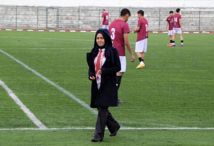 Burdur'un ilk kadın saha komiseri 200'üncü maçına çıktı 