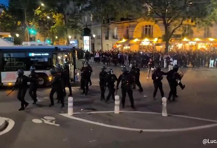 Paris'te maç sonrası sokaklar karıştı